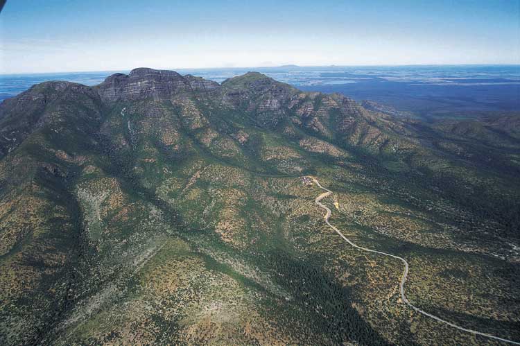 Bluff Knoll in the Stirling Range NP - Perth