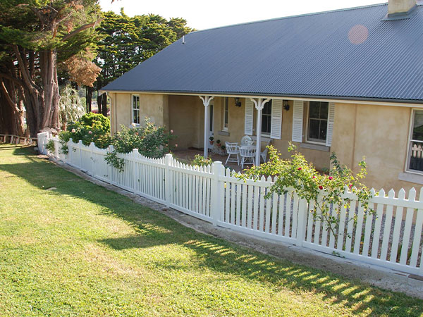 Berrima Hillside Cottage, Berrima, NSW Australia