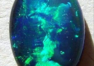 045 See the past reflected in Black Opal