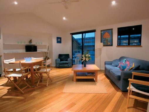 Esperence Apartments.