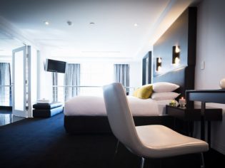 Hotel Review: The Como Hotel, Melbourne