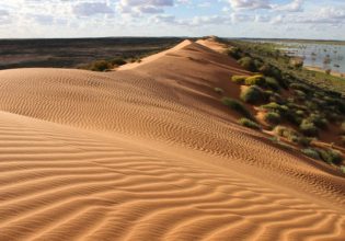 Vic Widman's Big Red, Simpson Desert, 70 kilometres west of Birdsville