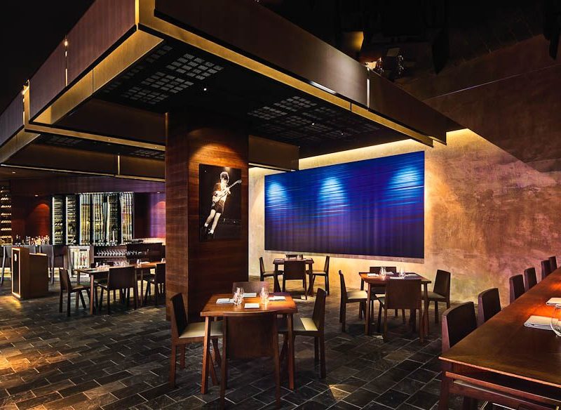 Review Momofuku, Sydney Baseball caps & porkbelly buns Australian