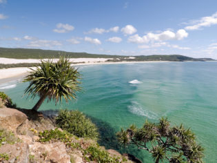 Top 10 things to do on Fraser Island