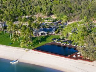 Orpheus Island by helicopter
