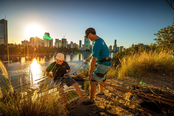 Abseil Kangaroo Point Cliffs