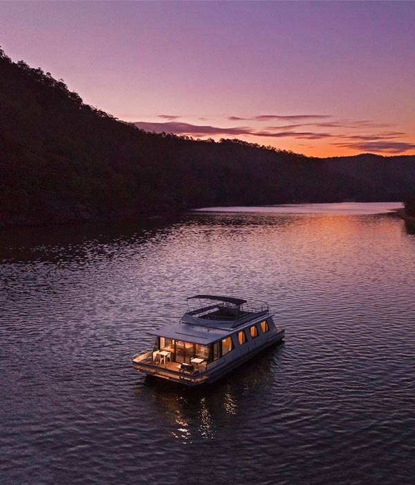 Sunset from the houseboat on the Hawkesbury