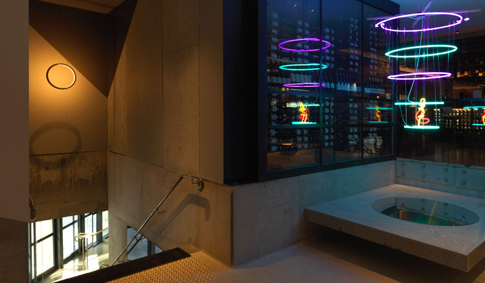 accommodation Melbourne hoteThe gel-topped beds at QT Melbourne have a reputation that precedes them review