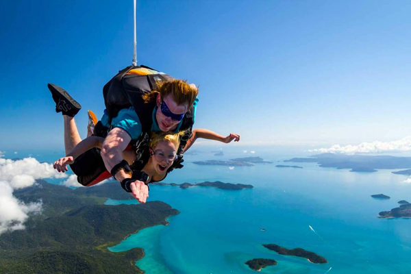 Skydiving Airlie Beach