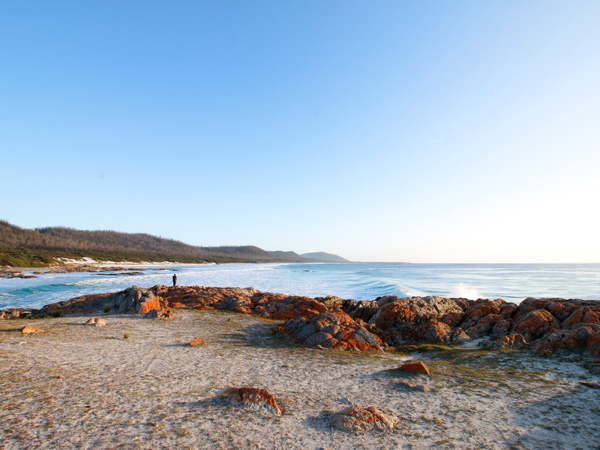 the scenic and quiet landscape at Friendly Beaches, Tasmania