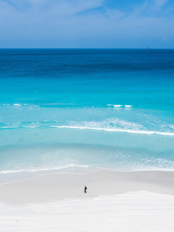 the pristine waters of Lucky Bay, WA