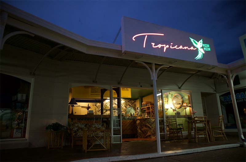 Tropicana Pizza Pizza