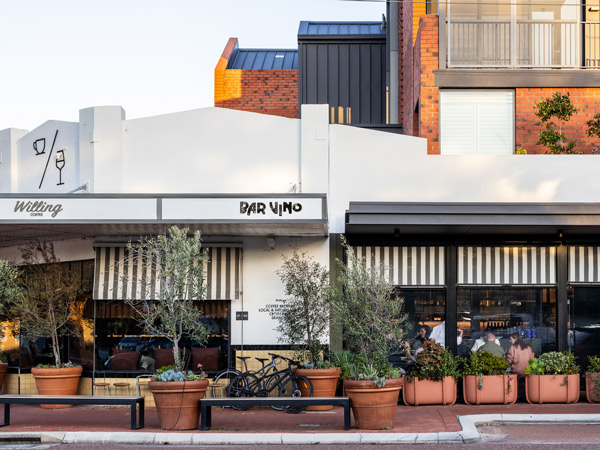 the exterior of Bar Vino