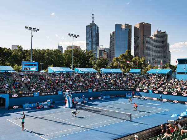 crowds watching the Australian Open