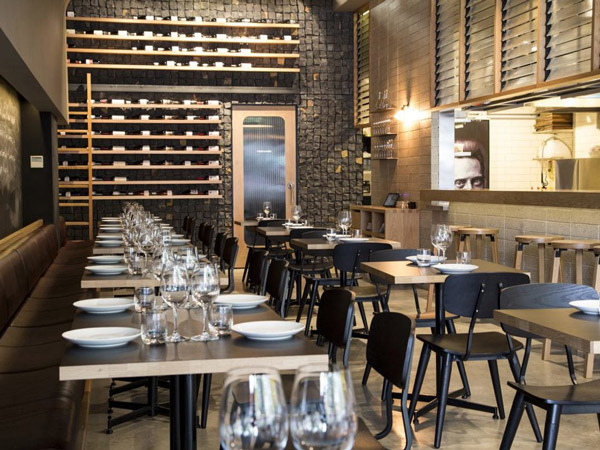 a look inside the dining interior of Eightysix North