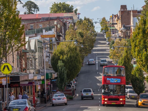 the Blue Mountains Explorer bus passing through Katoomba