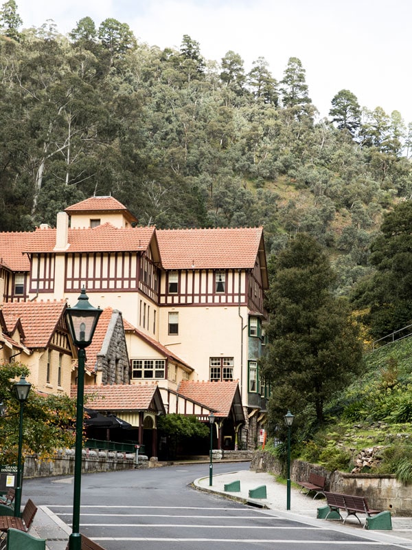 the Caves House, Jenolan Caves