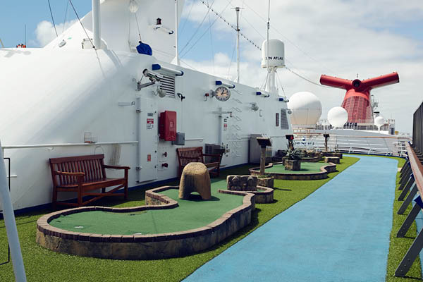 Sports deck Carnival Spirit