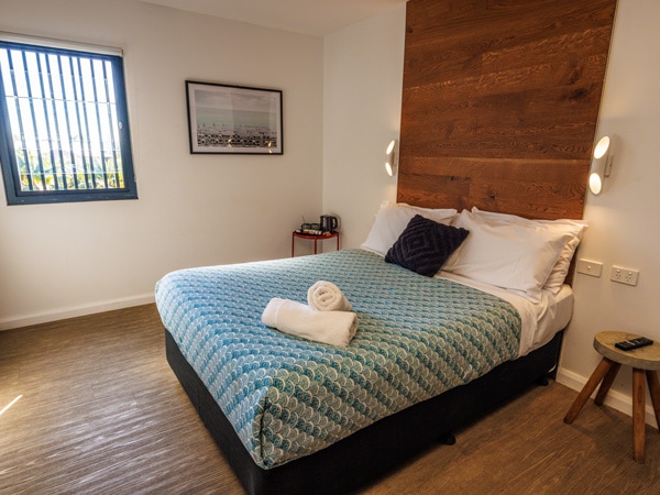 a dorm room bed at YHA Byron Bay