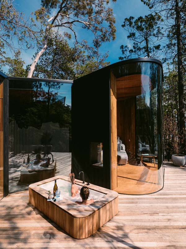 An immersive accommodation experience within Freycinet National Park. Freycinet Lodge??™s Coastal Pavilion offers a superb blend of natural simplicity and ultimate comfort. (Image: Melissa Findley)