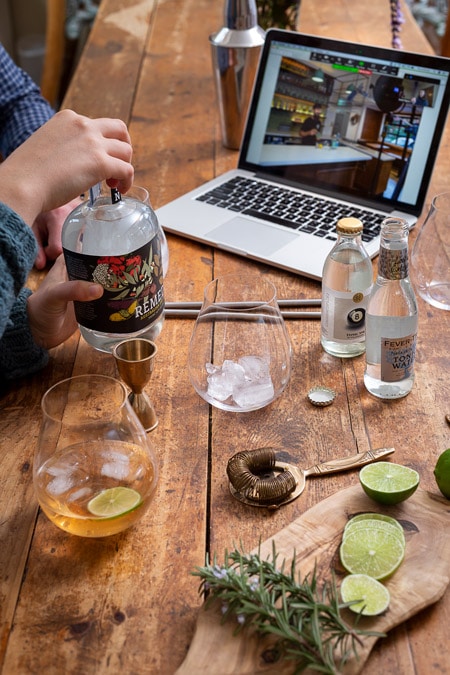 Reed & Co cocktail making class.