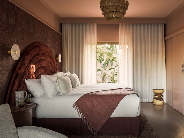 Swell Hotel