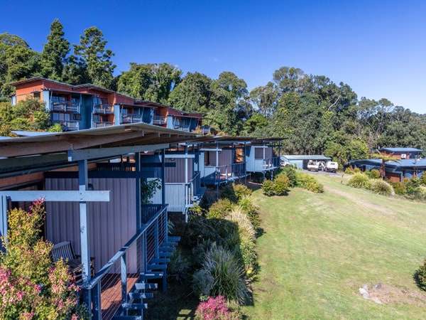 mountainside villas at O’Reilly’s Rainforest Retreat