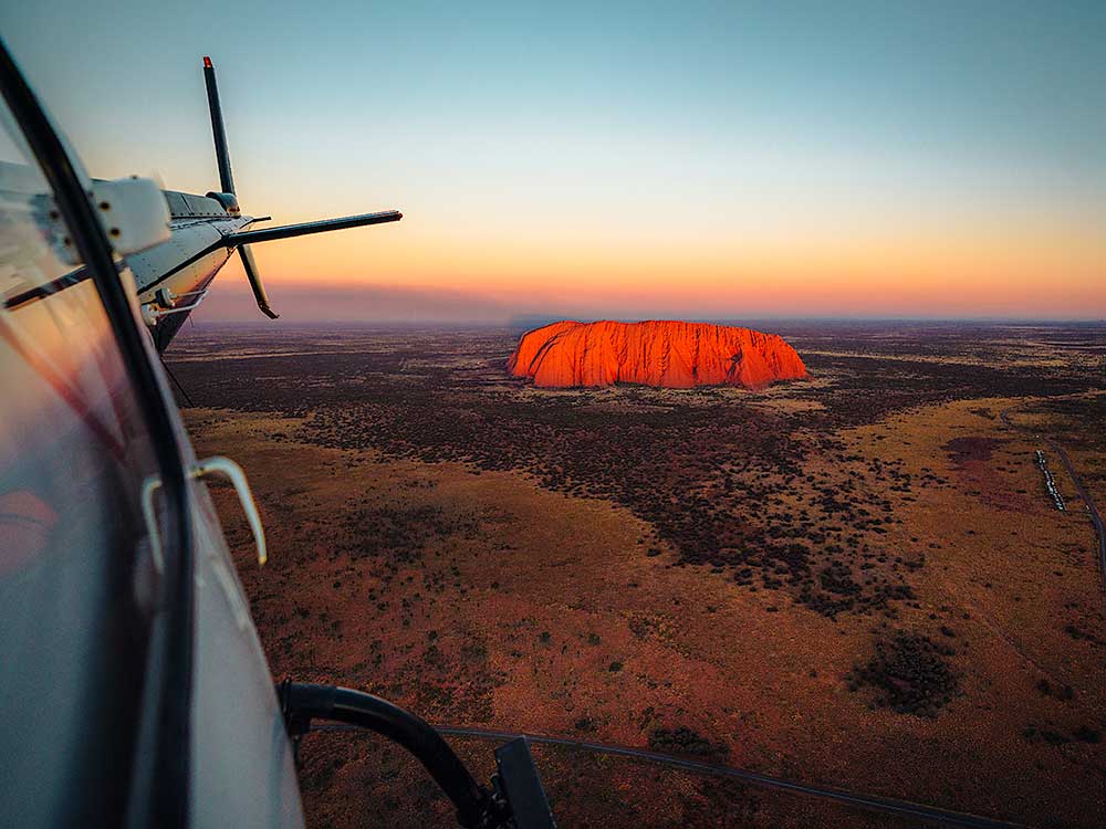 Uluru sunrise helicopter tour