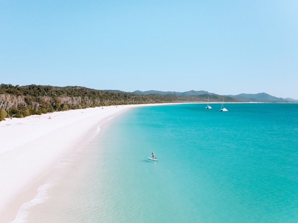 SUP Whitehaven Beach