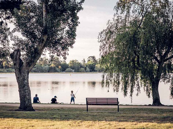 Lake Wendouree is one of the best places in Ballarat to spend a sunny afternoon.
