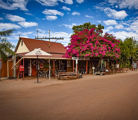 Daly-Waters-Pub-exterior