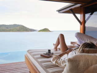 day bead, windward pavilion, qualia, Hamilton Island