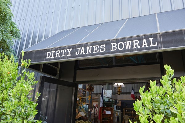 Dirty Janes'