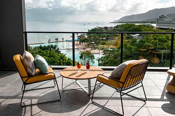 Oaks Cairns Hotel
