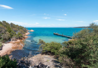 Cole Bay in Tasmania in summer