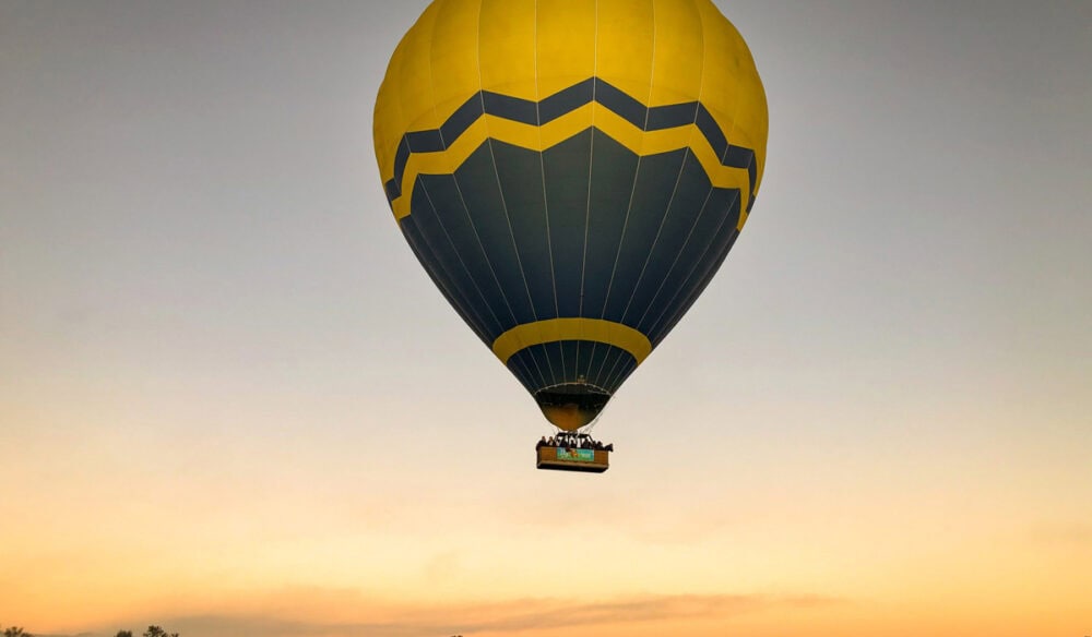 a hot air balloon in Mudgee, Balloon Aloft