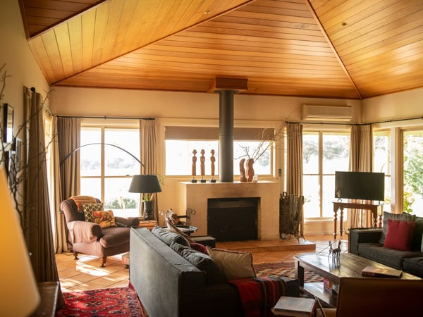 a look inside the Rosby Guesthouse, Eurunderee