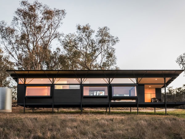 the property exterior of Strikes Mudgee