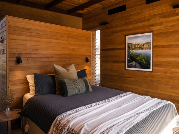 the bedroom at Wollemi Retreat, Mudgee