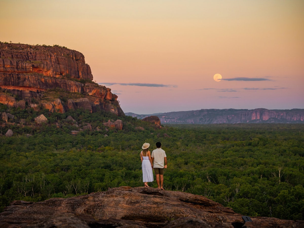 a couple admiring the scenic landscape from Nawurlandja lookout