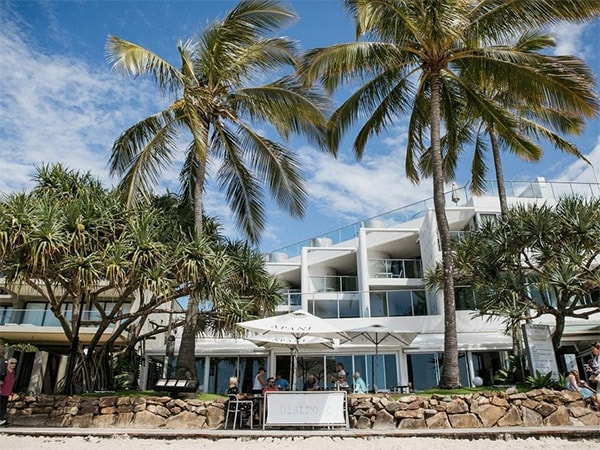 beachfront restaurants in Noosa