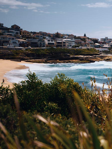 Walk the coastal path from Bondi to Coogee.