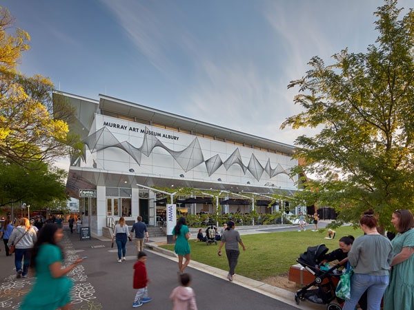 Murray Art Museum Albury (MAMA)