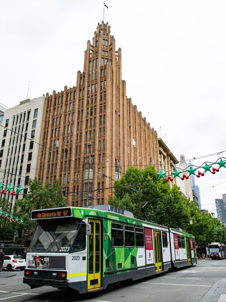Catch the tram in Melbourne