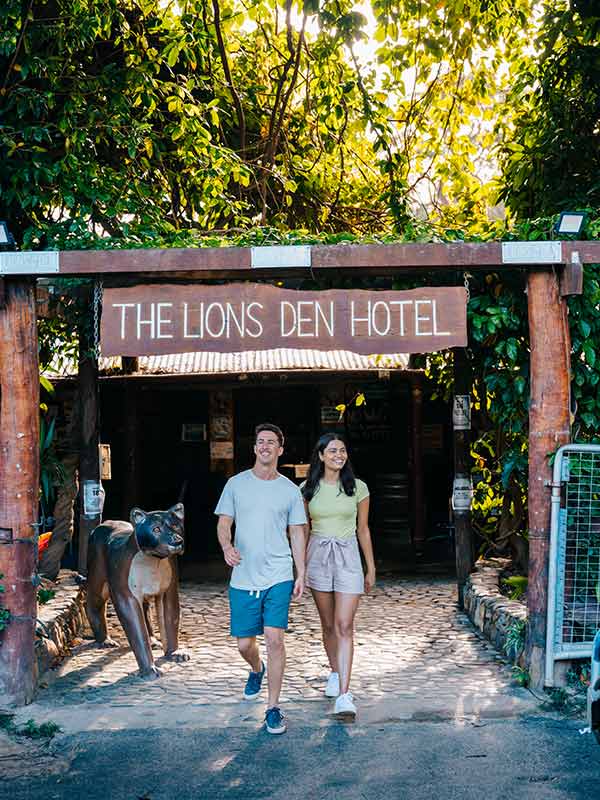 Visitors of Lion's Den Hotel