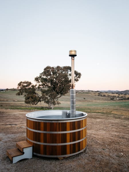 Hot tub at Glenayr Farm