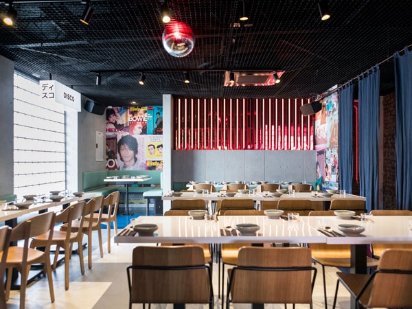 Interior of Lazy Su