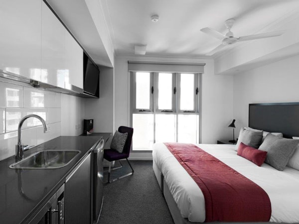 H On Mitchell Apartment Hotel