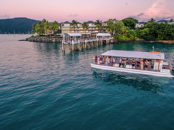 sunset cruise airlie beach