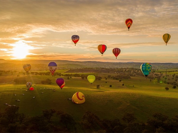 Canowindra hot air ballooning